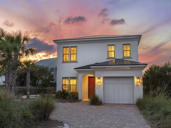 Beach Stunner Magnificent Pool Vacation Home